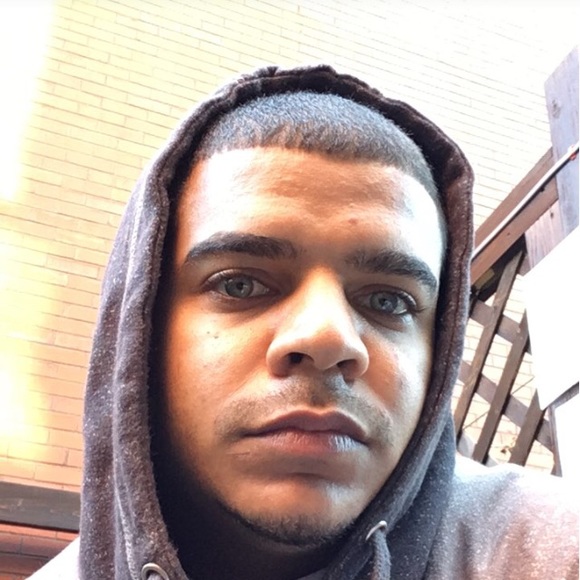 Meet your Posher, Derek - Picture 1 of 1