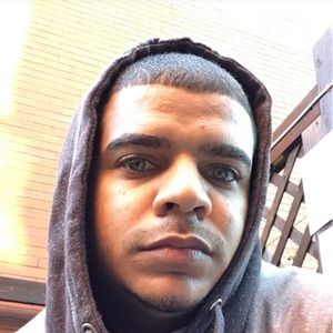 Meet your Posher, Derek