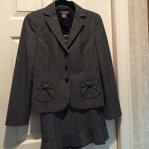 Ann Taylor suit, size 8 petite