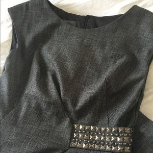 Flattering versatile grey dress!