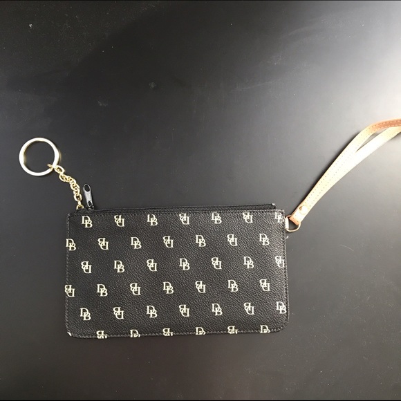 NWOT Dooney & Bourke Wristlet