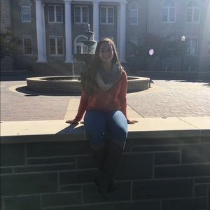 Meet your Posher, Kylee