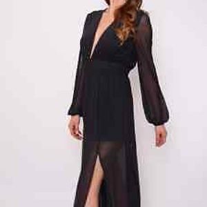 BRAND NEW BLACK PLUNGE LONG SLEEVE MAXI DRESS