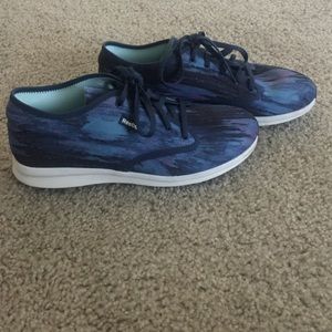 Women's Reebok shoes