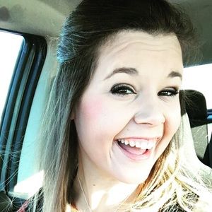 Meet your Posher, Celeste