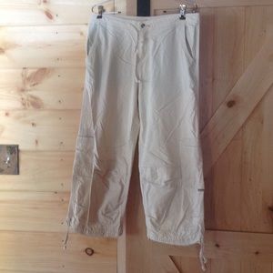 PRE BLIZZARD SALE Soft casual cream colored capris