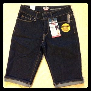 Denizen from Levi's Skinny Shorts NWT!