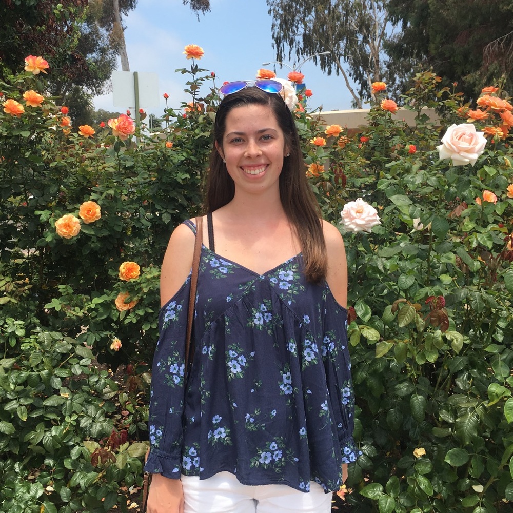 Meet your Posher, Emily