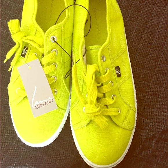 NEVER WORN‼️Cute/Stylish Lime Colored Shoes!!