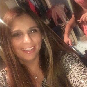 Meet your Posher, Daniela