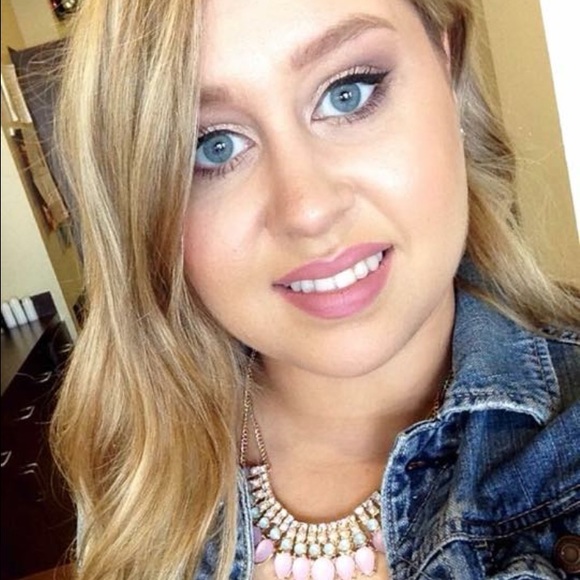 Meet your Posher, Megan