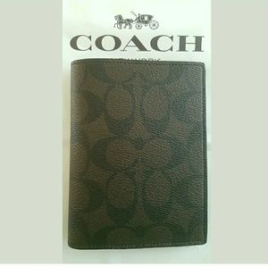 Coach Signature Men's Passport Wallet/Case NWT