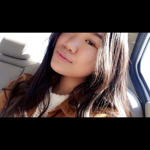 Meet your Posher, Trini