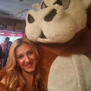 Meet your Posher, Olivia