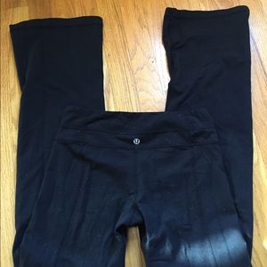 Lululemon boot cut yoga pants size 2