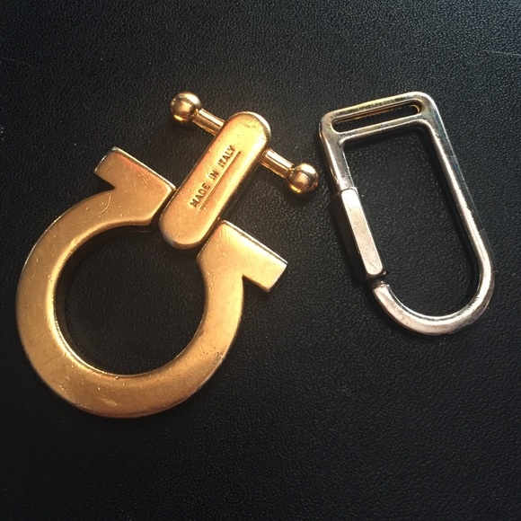 SALVATORE FERRAGAMO GOLD CHARM - Picture 2 of 4