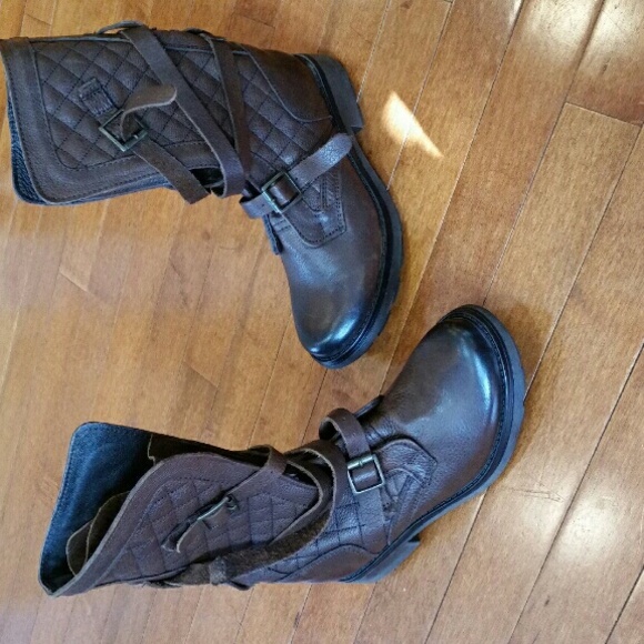 Women's boots