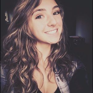 Meet your Posher, Naomi