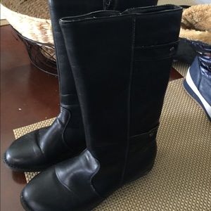 Tall black boots size 5