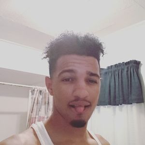 Meet your Posher, Clements