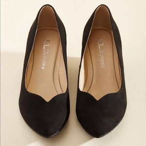 Light On Your Feat Wedge