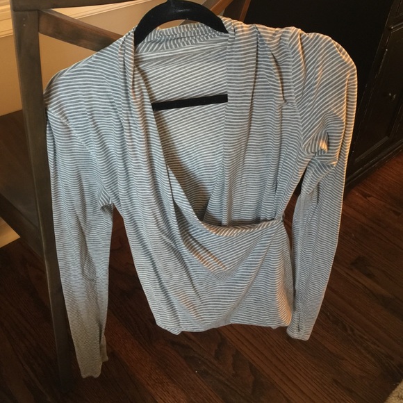 lululemon gray and white stripe v neck criss cross