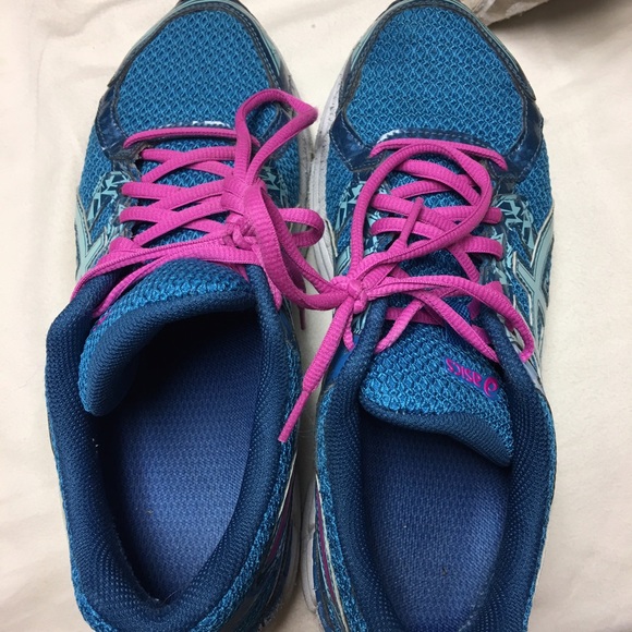 Asics gel excite 3 tennis shoes - Size 10