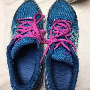 Asics gel excite 3 tennis shoes - Size 10