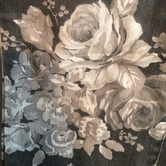 Floral pattern jeans... Aeropostale
