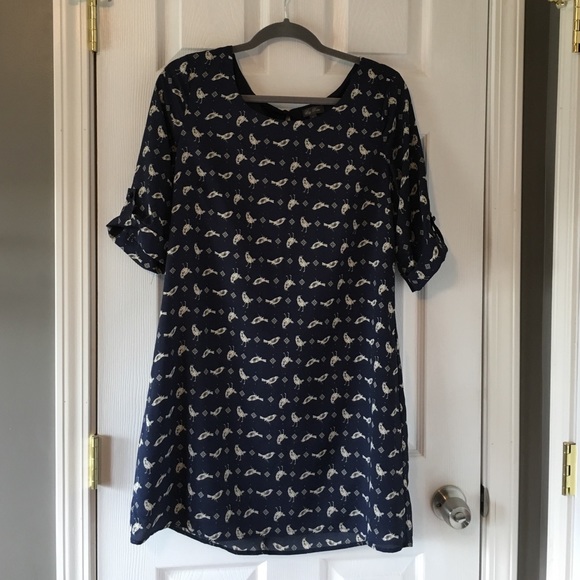 Short sleeve shirt dress with bird print