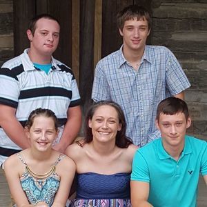 Meet your Posher, Cynthia