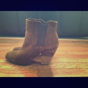 Vinca Camuto Booties