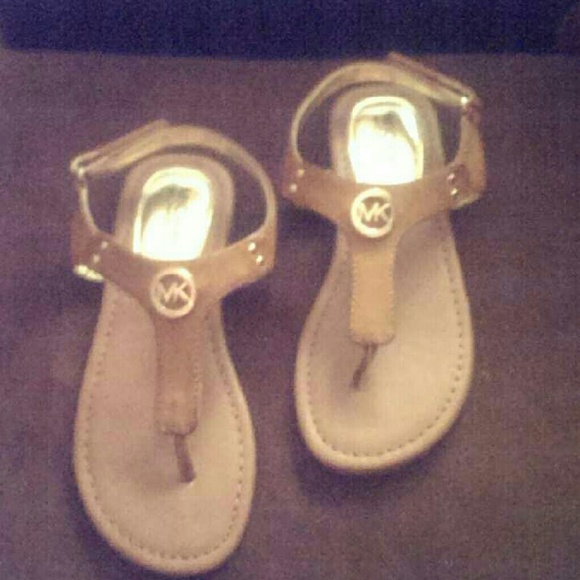 Girls Michael Kors sandals - Picture 3 of 3