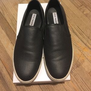 Steve Madden slip on sneakers