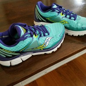 Saucony womens sneakers, worn twice