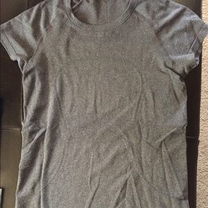 Lululemon run swiftly tee -gray