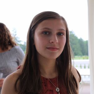 Meet your Posher, Emily