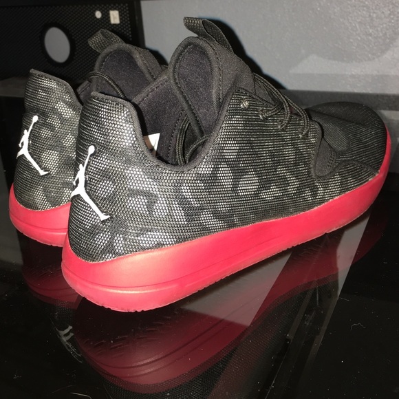 Jordan Eclipse - Picture 3 of 4
