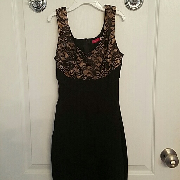 Super sexy bandage dress perfect for the holidays!