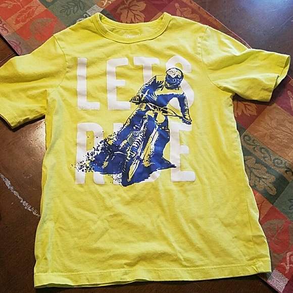 Oshkosh boy tees package.