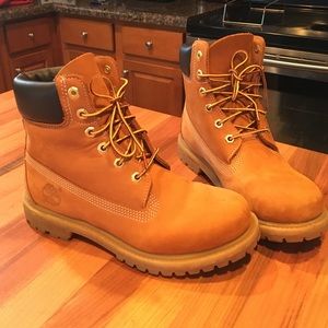 Womans Timberland Boots size 8