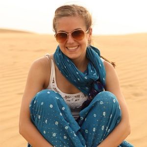 Meet your Posher, Danielle