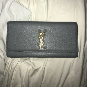 New designer inspired purse/clutch