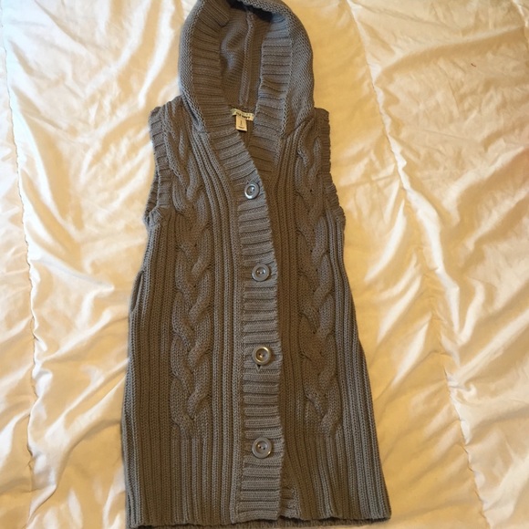 old navy gray sleeveless sweater sz small 6-7