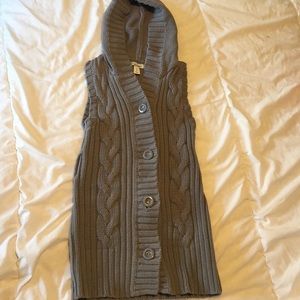 old navy gray sleeveless sweater sz small 6-7