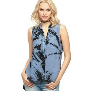 Rock & Republic Sleeveless Button down