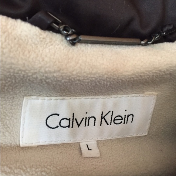 Calvin Klein puffer jacket - Picture 2 of 2