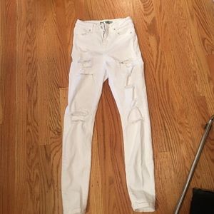 High waisted white distroy jeans