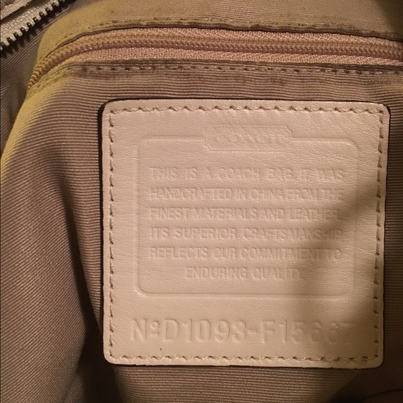 Authentic Coach Shoulder Bag - Picture 3 of 5