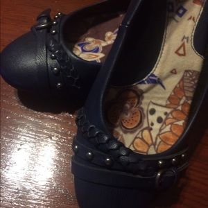 BOC - ladies size 7 flats. Ecellent condition